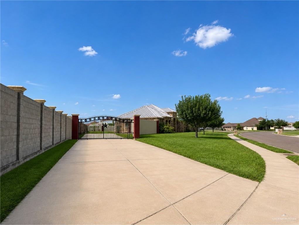 Photo 22 of 2716 Brazos Avenue