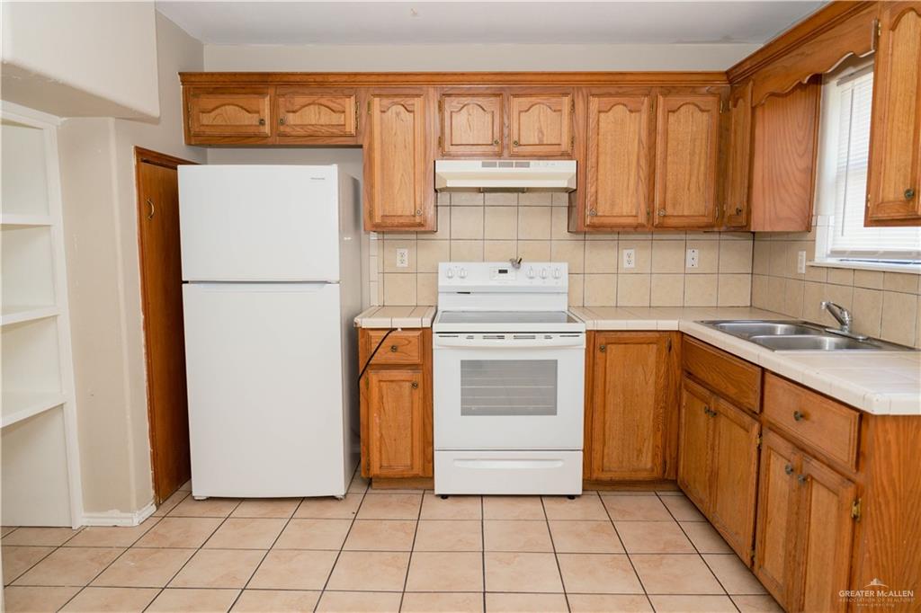 Photo 4 of 4308 Kings Drive