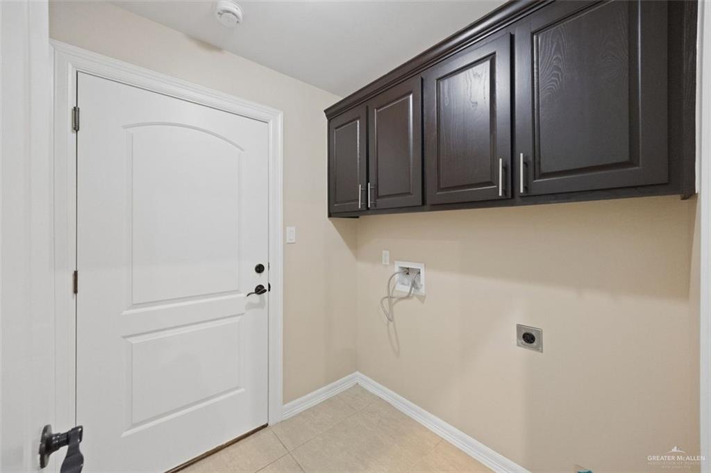 Photo 14 of 608 Biyaneta Avenue