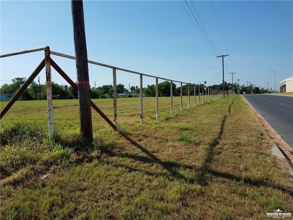Photo 3 of 6208 US Highway 281 Road