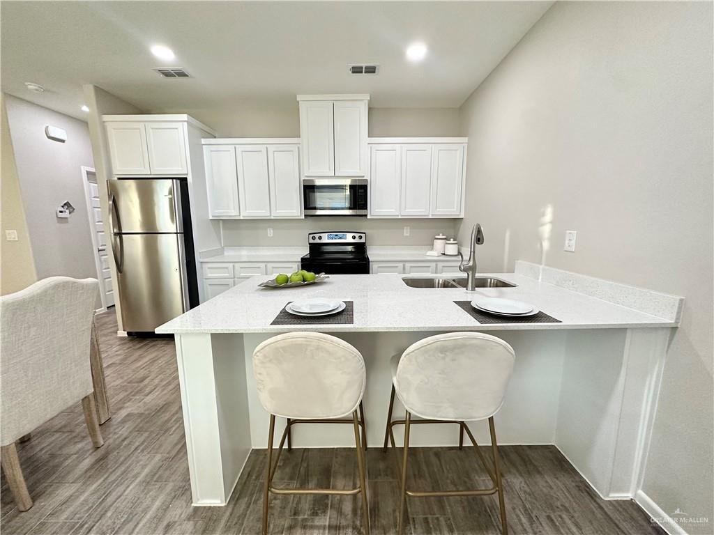 Photo 4 of 1011 Starr Street
