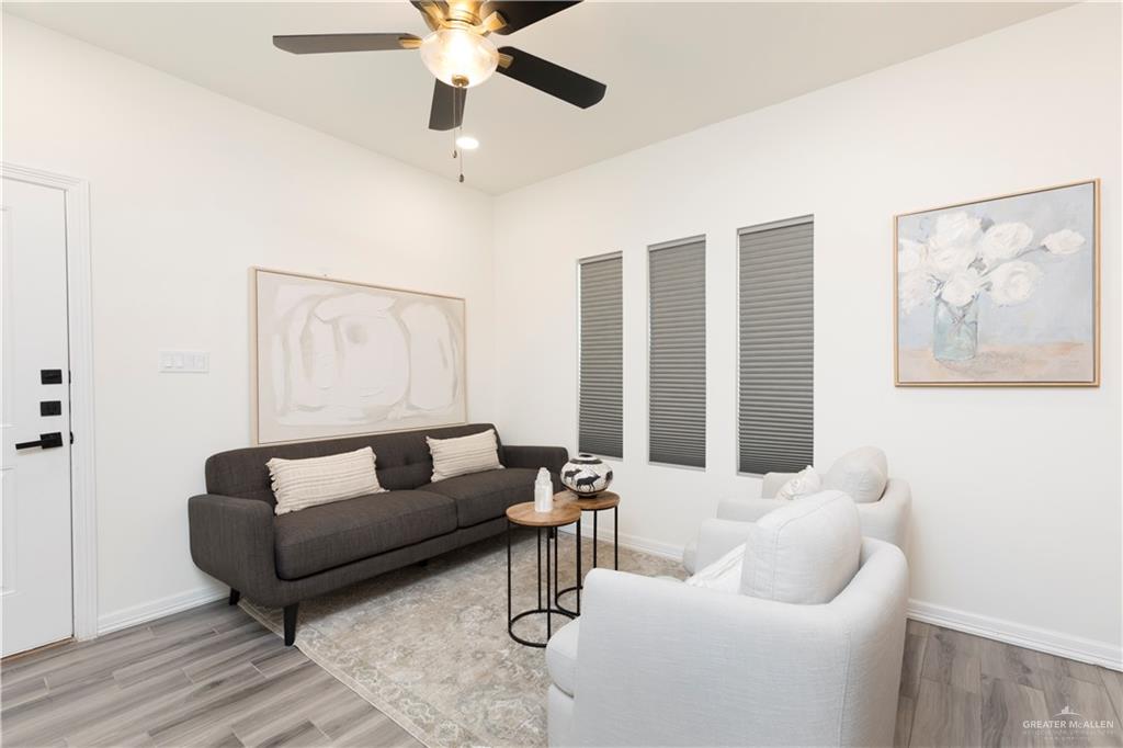 Photo 9 of 1006 Clarence Avenue #2