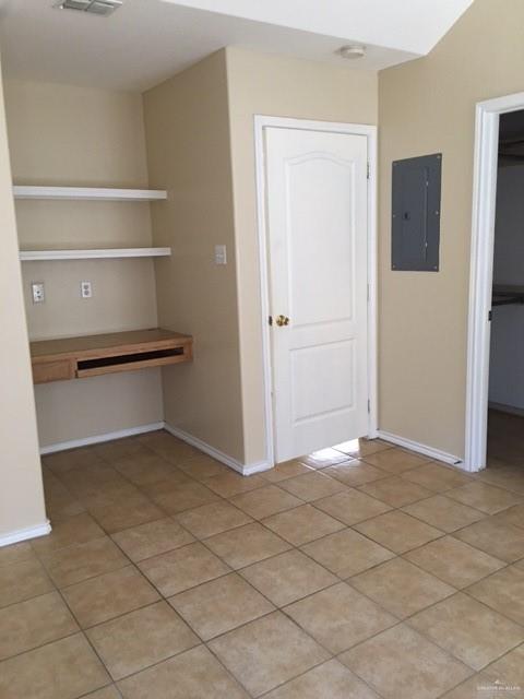 Photo 3 of 2101 Carlos Street