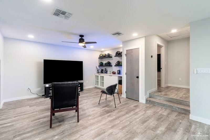 Photo 8 of 2605 Ulex Avenue