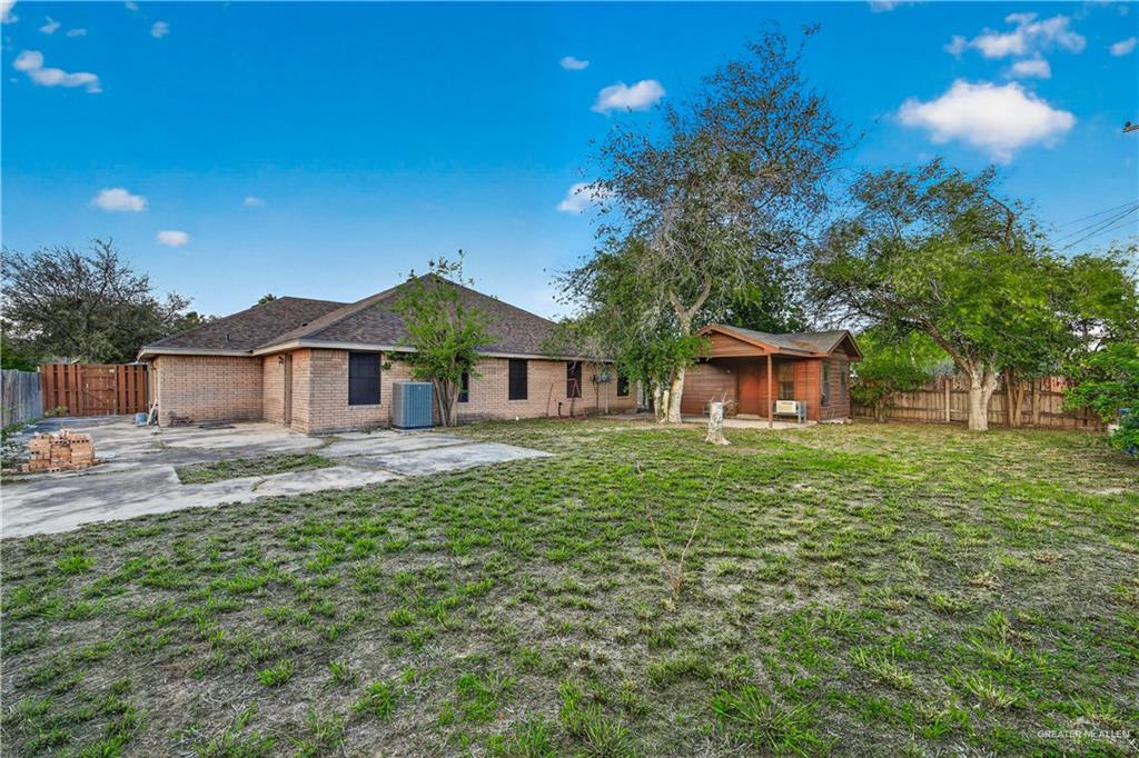 Photo 13 of 701 Camellia Avenue