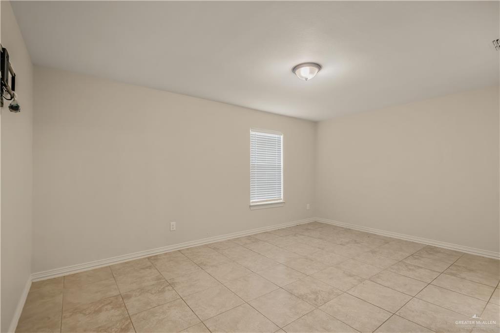 Photo 10 of 2111 26th Street