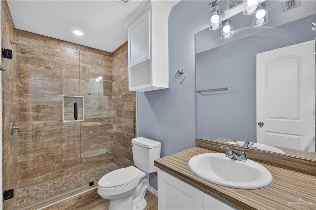 Photo 9 of 212 Alex Avenue #6