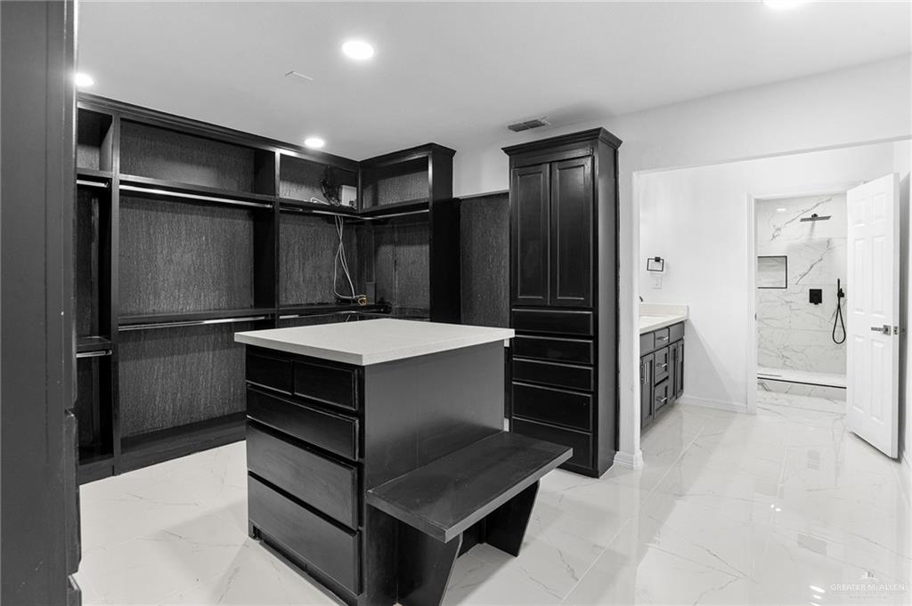 Photo 11 of 2617 Encke Road