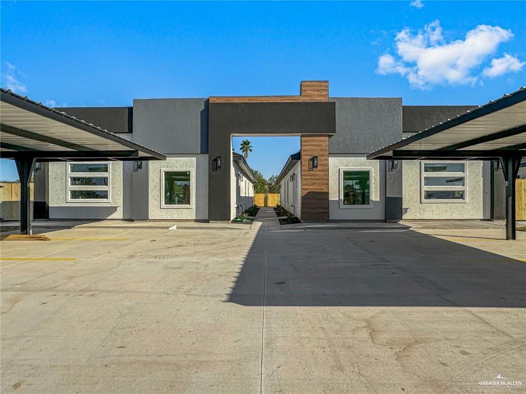 Photo 1 of 607 Buccaneer Drive #1, Hidalgo
