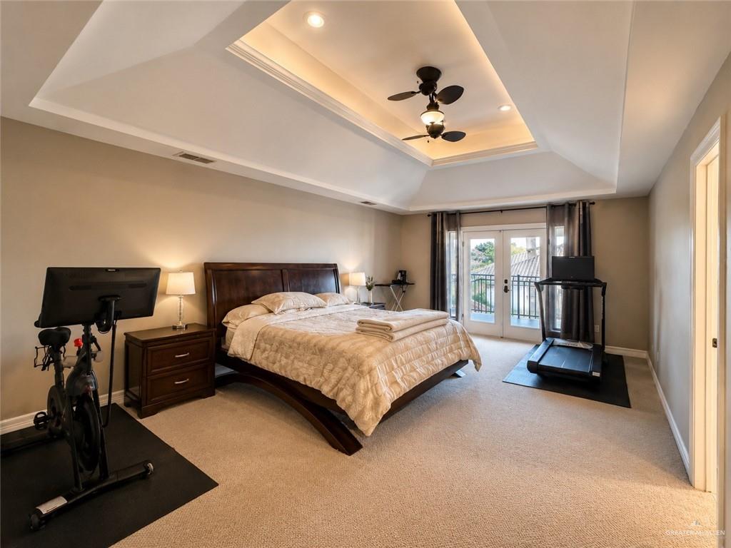 Photo 11 of 1703 Stonegate Drive