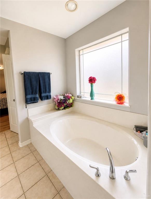Photo 6 of 3209 Francisco Avenue