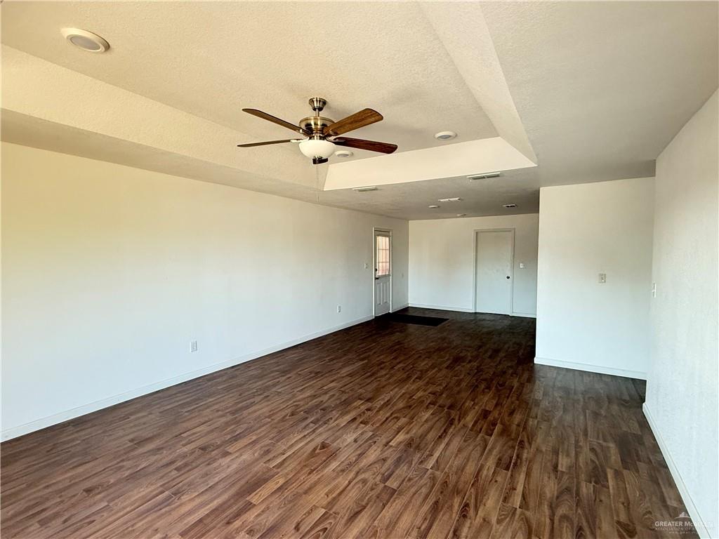 Photo 4 of 415 Edinburg Avenue #107