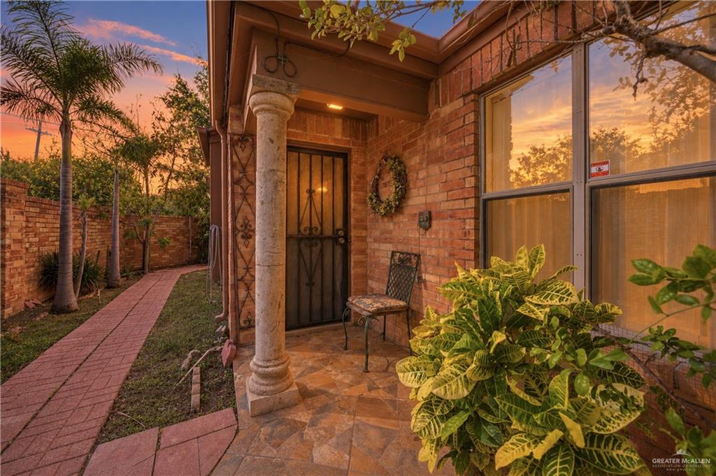 Photo 40 of 3620 Gumwood Avenue #1