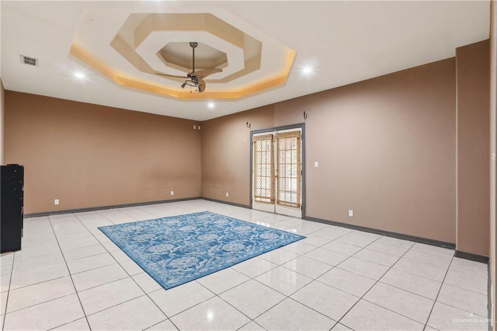 Photo 10 of 4800 Quale Drive