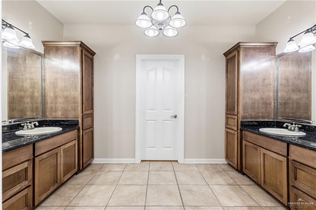 Photo 10 of 3115 Iris Avenue