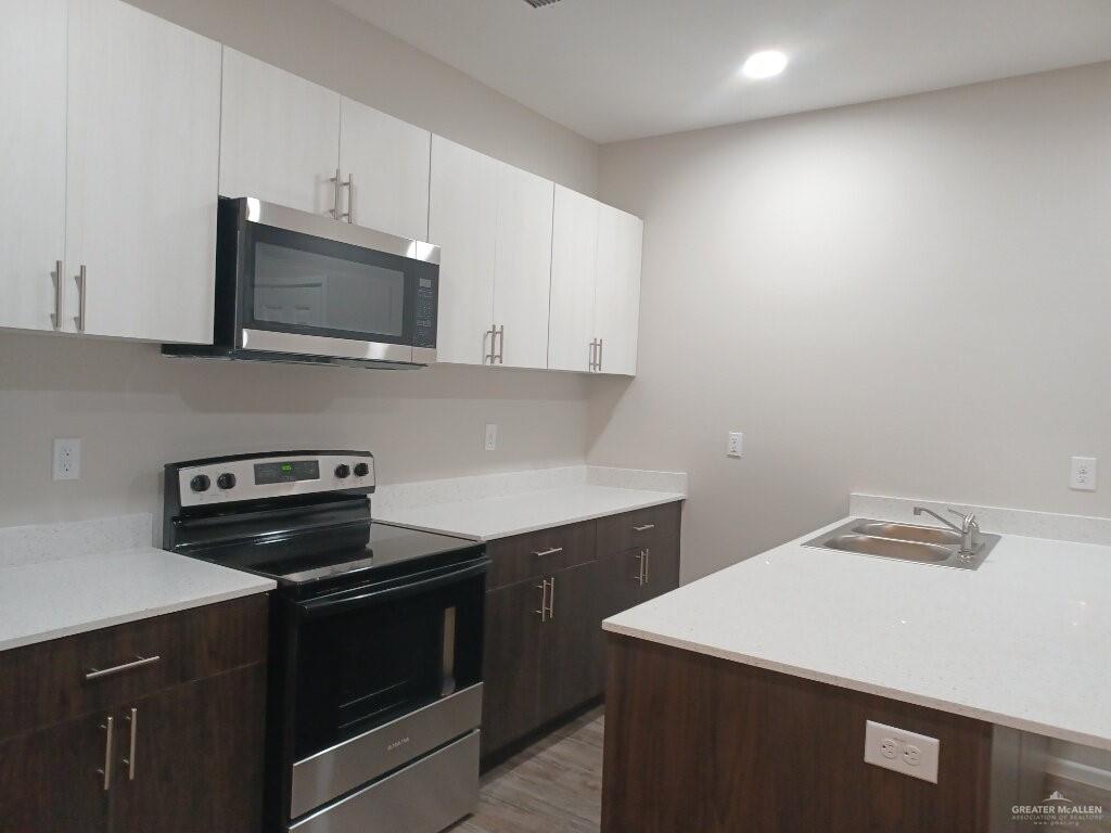 Photo 3 of 1006 Starr Road #A