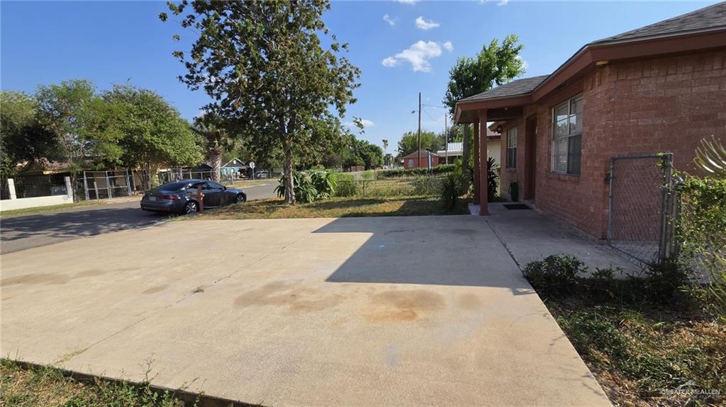 Photo 12 of 205 Doherty Avenue