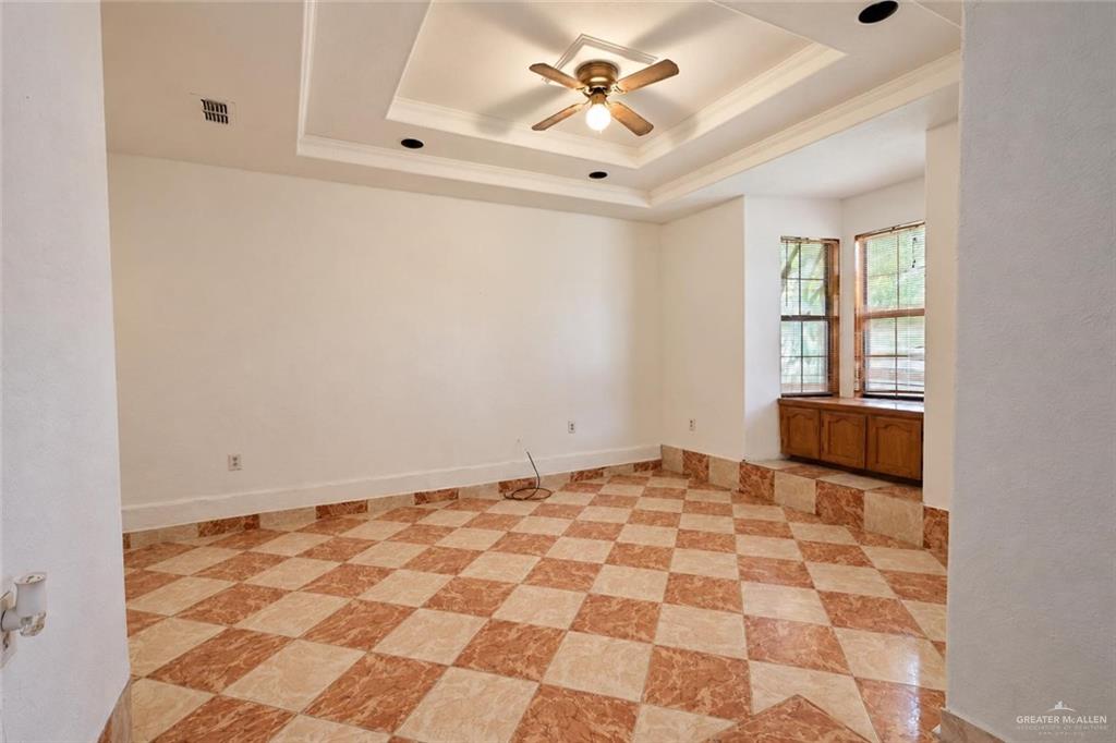 Photo 4 of 431 13th Street