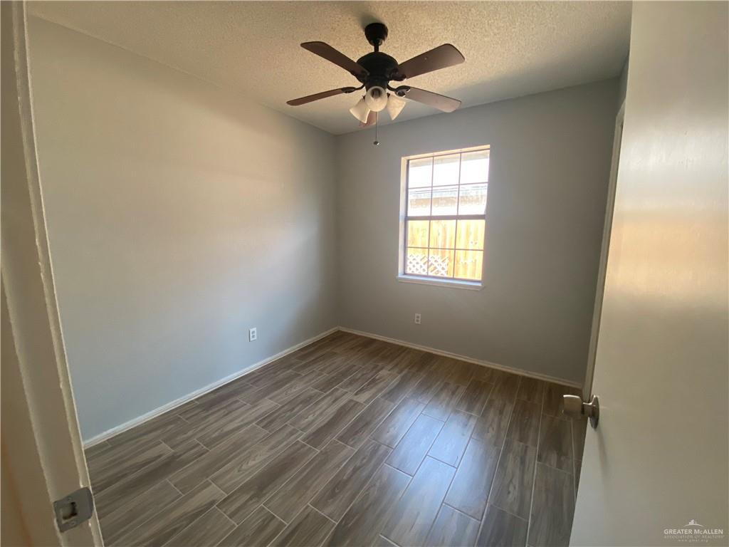 Photo 11 of 2203 Coma Avenue