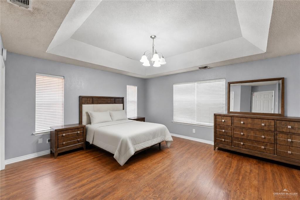Photo 5 of 603 Tulipan Street
