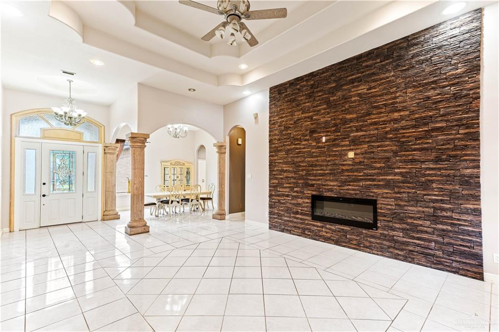 Photo 3 of 2605 28th Street