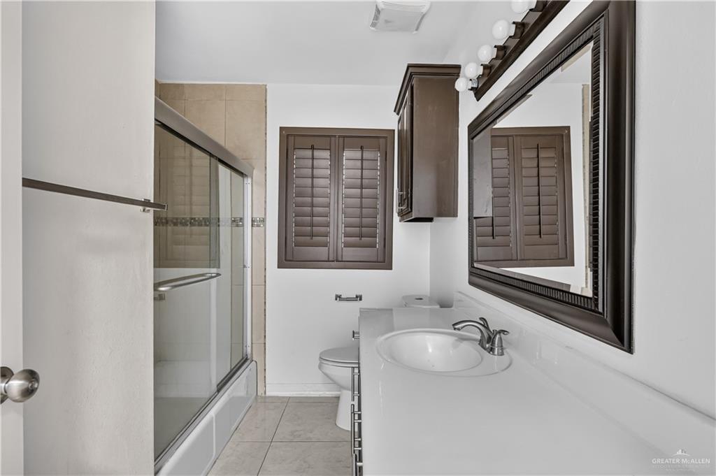 Photo 11 of 1608 Highland Avenue
