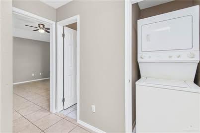 Photo 9 of 2108 Kimberly Lane
