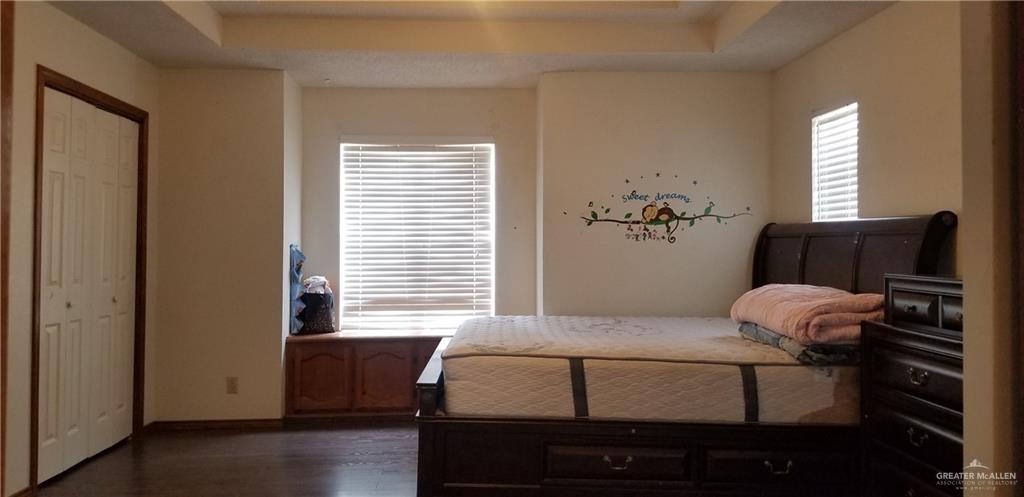 Photo 11 of 2901 Lakewood Court