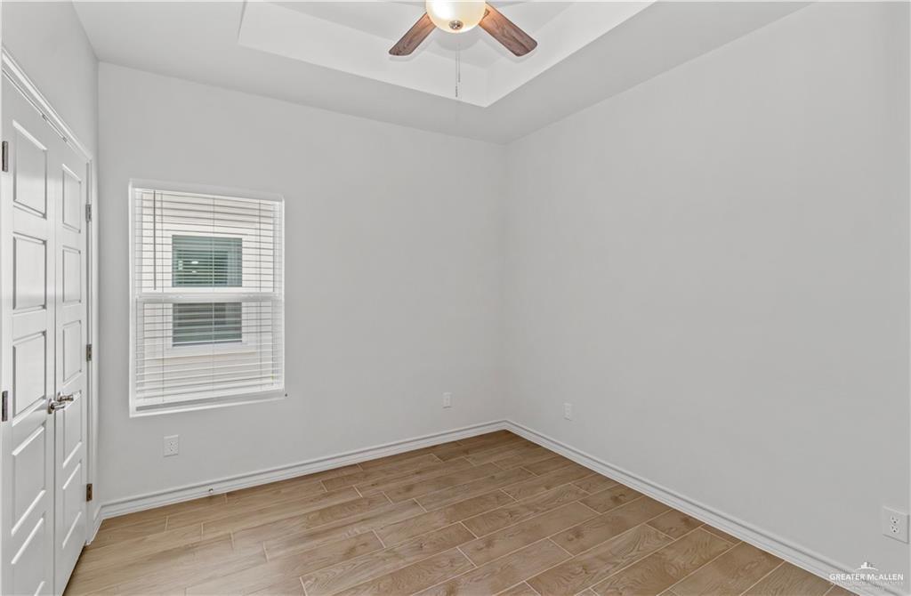 Photo 5 of 215 Diamond Avenue