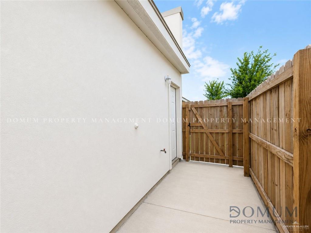 Photo 21 of 3302 Wolf Creek Avenue #3