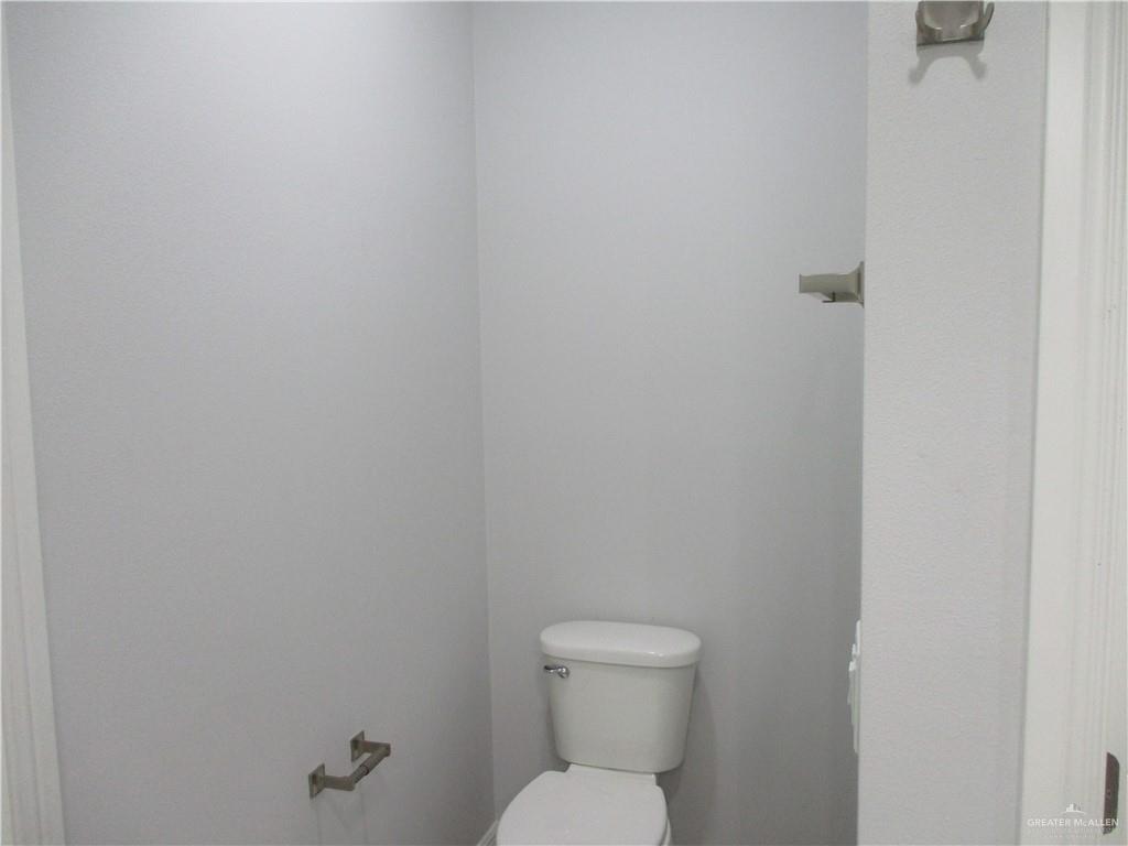Photo 8 of 800 Falcon Drive