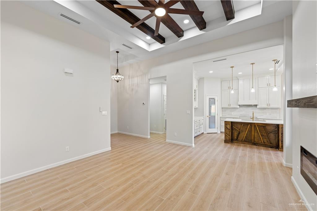 Photo 9 of 417 Freedom Way