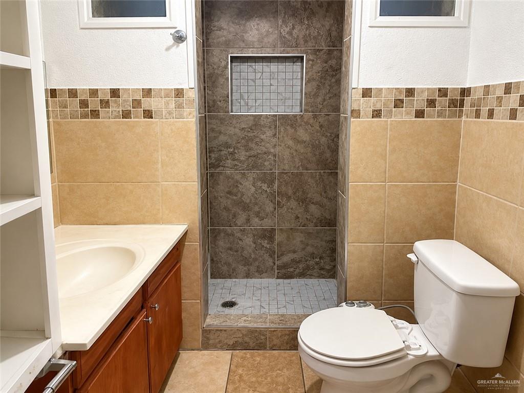 Photo 9 of 130 Texas Avenue #9