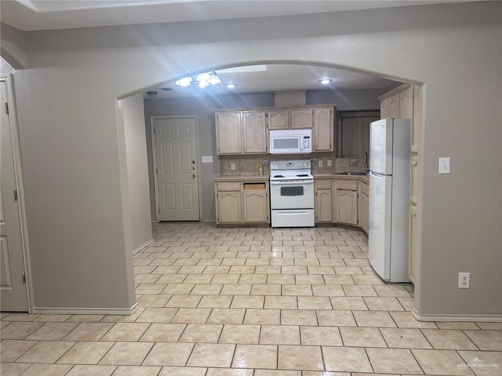 Photo 5 of 1716 Agua Fina Avenue