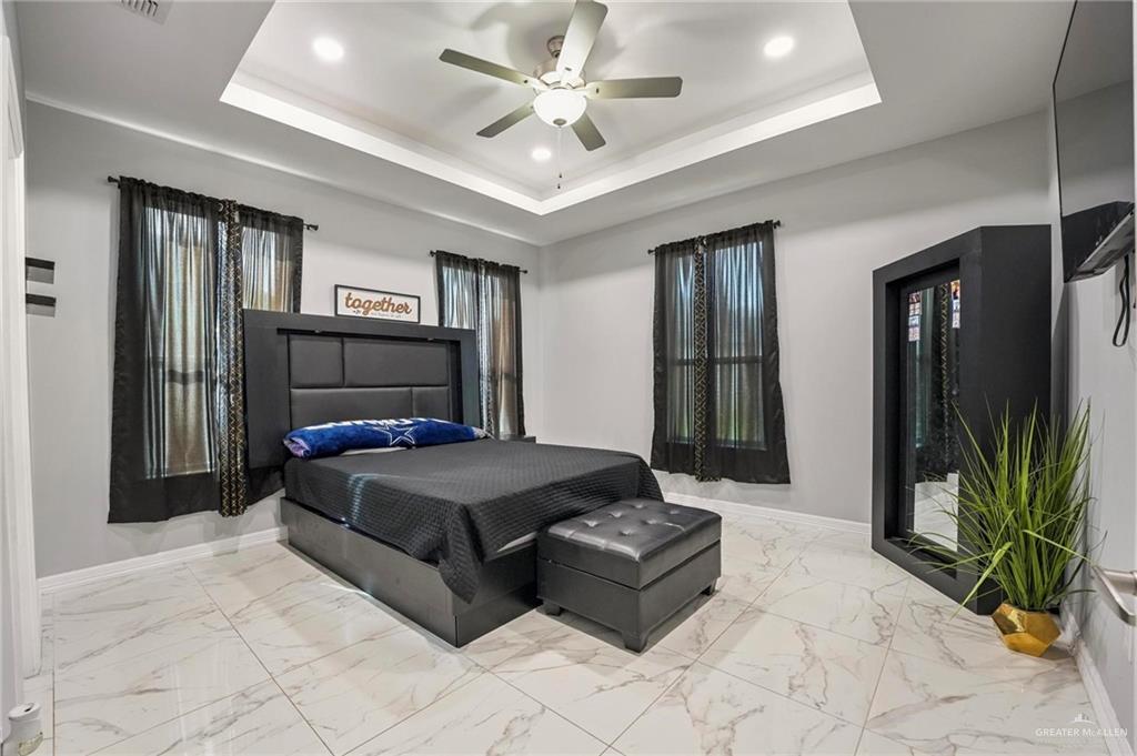 Photo 7 of 1605 Zenith Drive