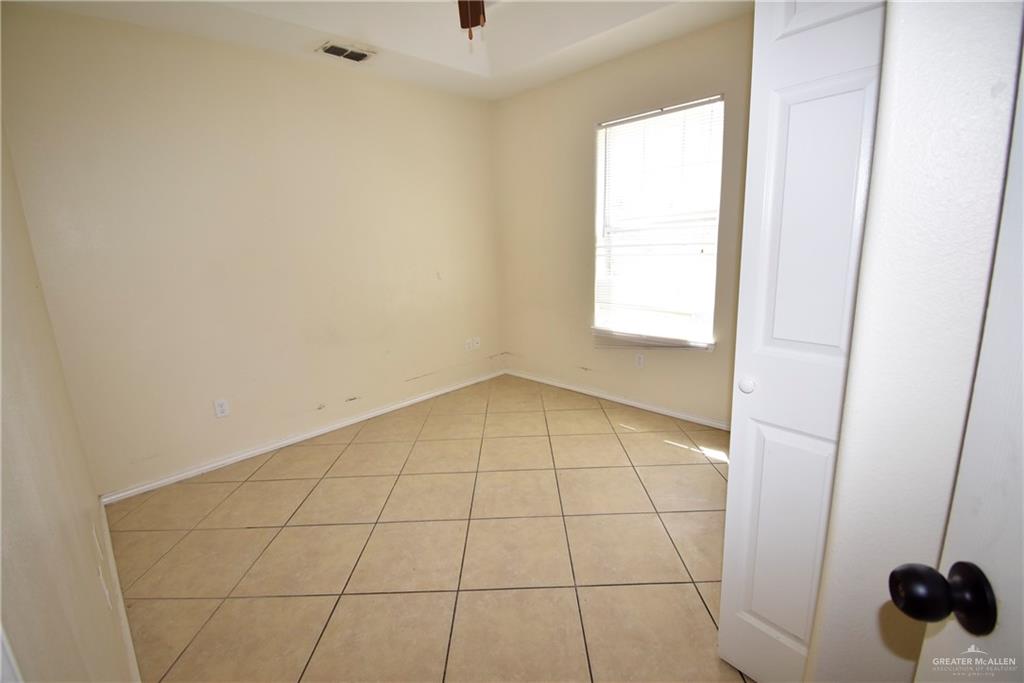 Photo 25 of 207 Albatross Avenue