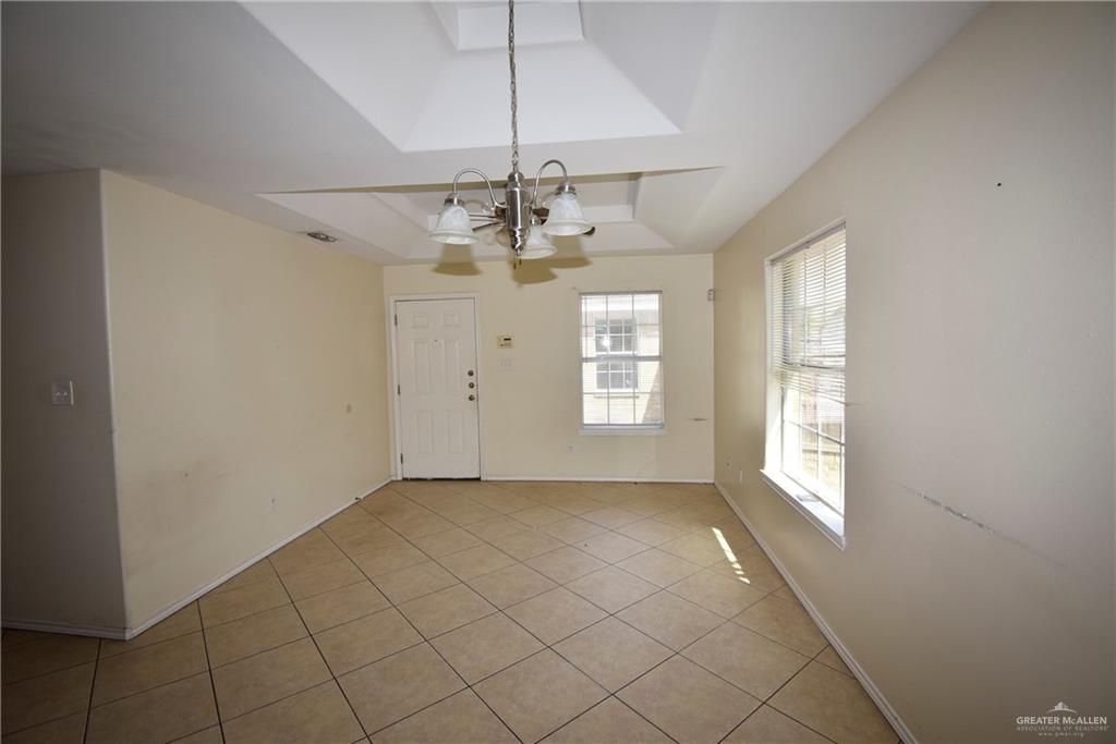 Photo 34 of 207 Albatross Avenue