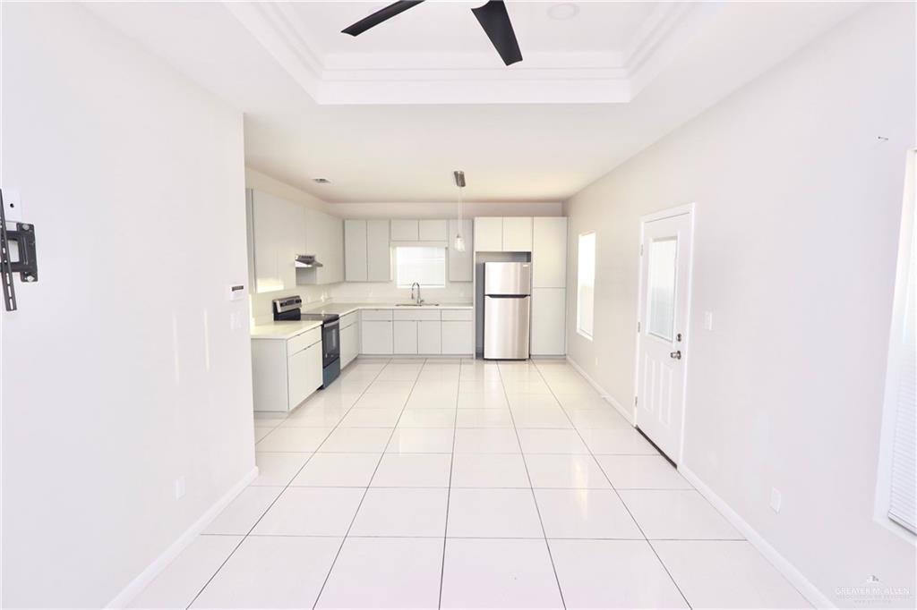 Photo 4 of 1417 Xanthia Street #Apt #4
