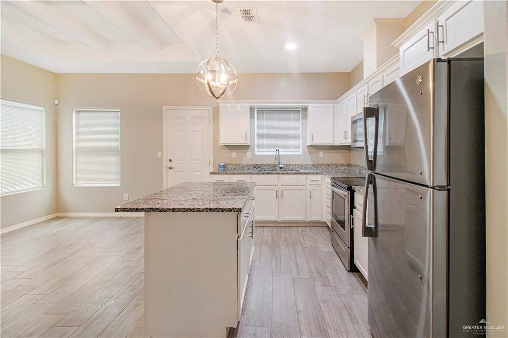 Photo 5 of 1809 Stauffer Street #4