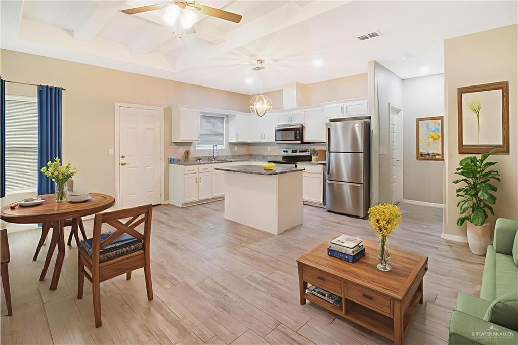 Photo 6 of 1809 Stauffer Street #4