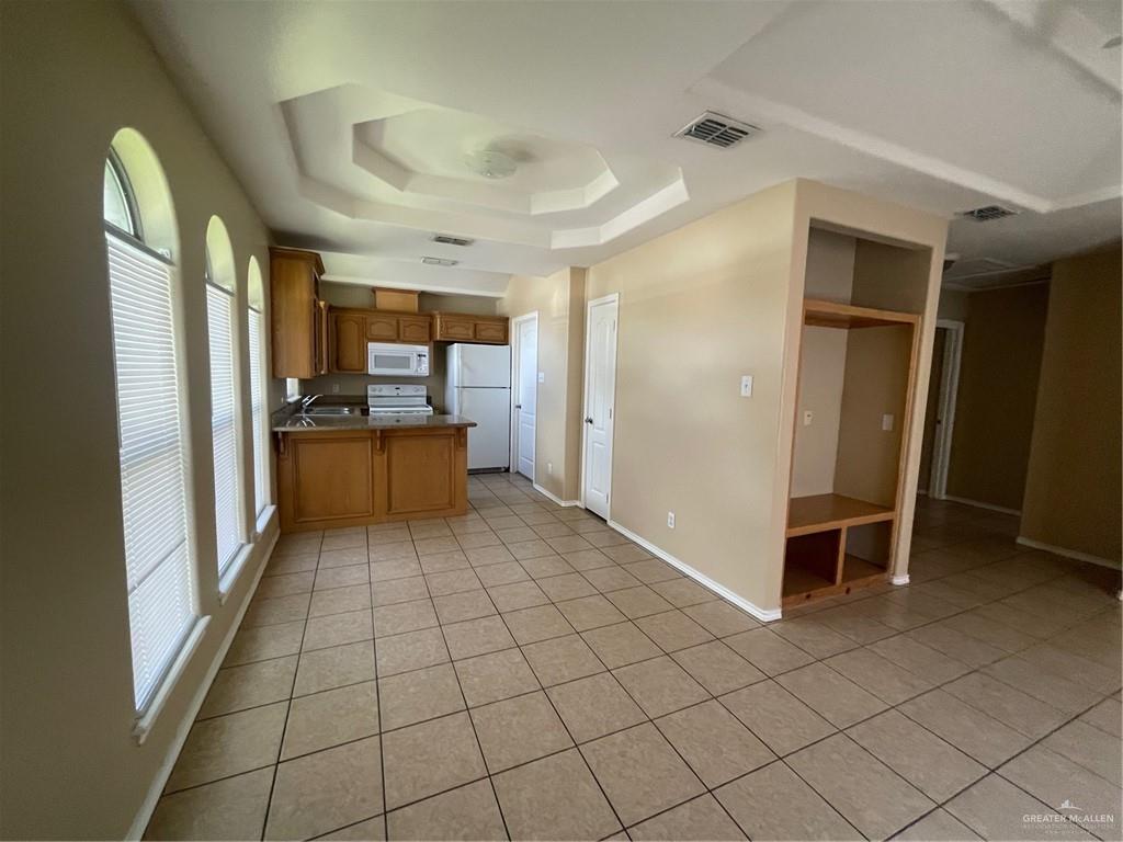 Photo 4 of 1916 Upland Drive #1