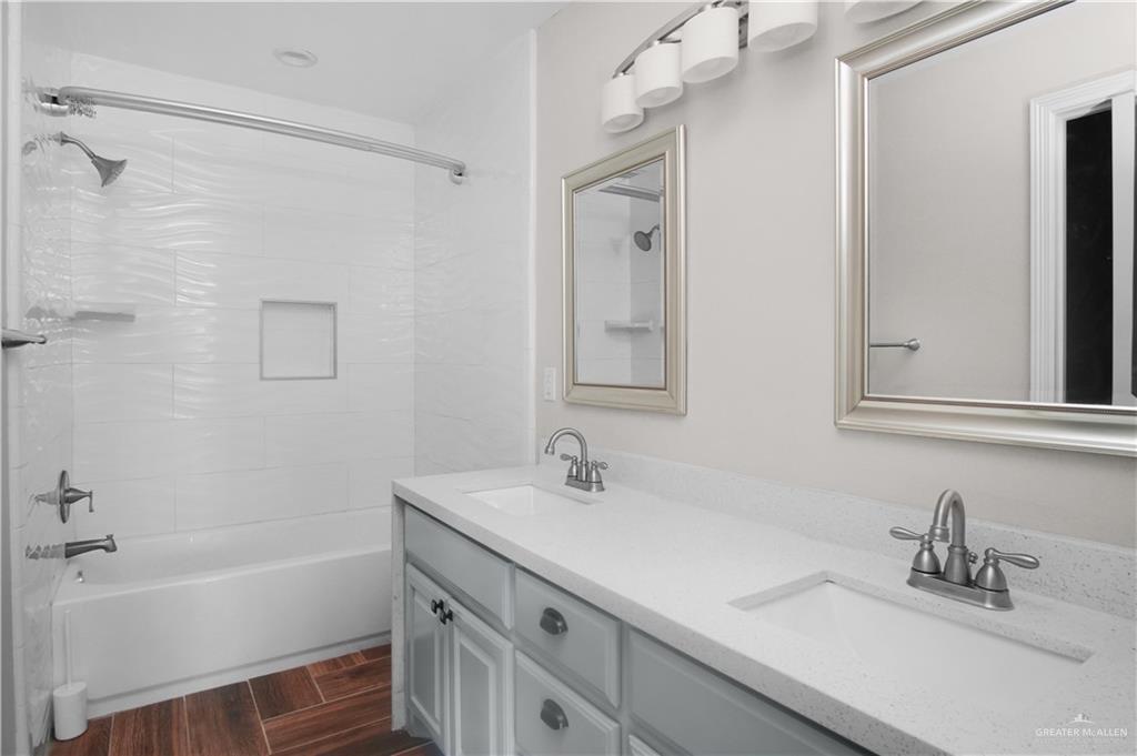 Photo 18 of 1413 Saint Francis Avenue