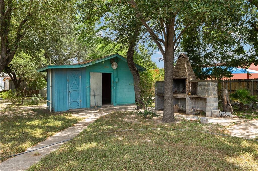 Photo 13 of 4012 Raul Longoria Road