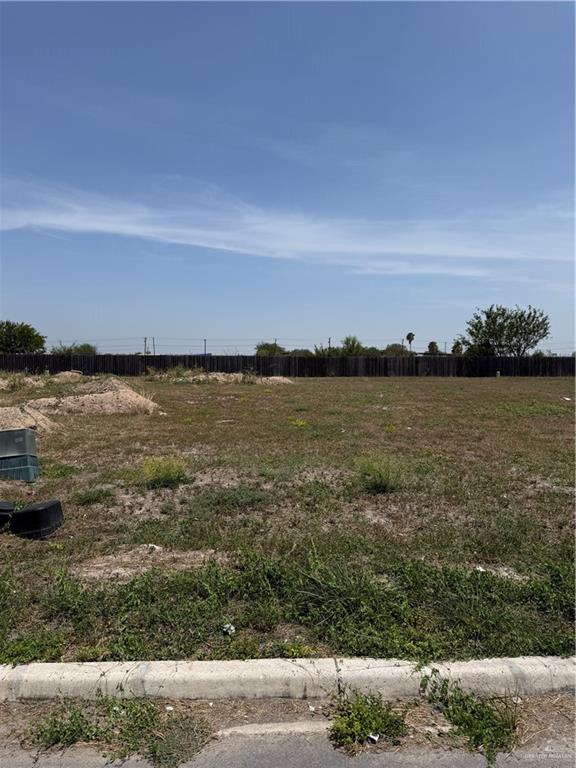 Land home at 3105 Zarzamora Avenue, Hidalgo, Texas