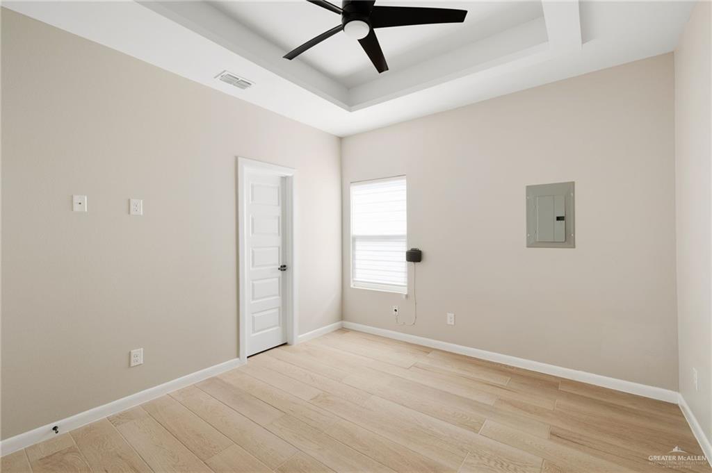 Photo 6 of 5813 Ozark Avenue