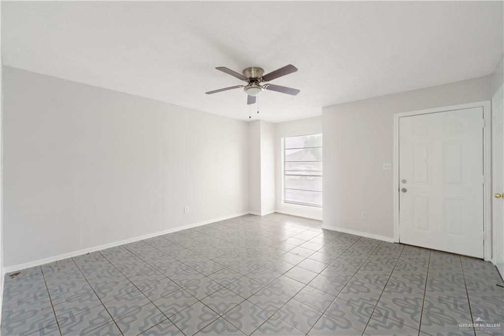 Photo 3 of 2813 32nd Street