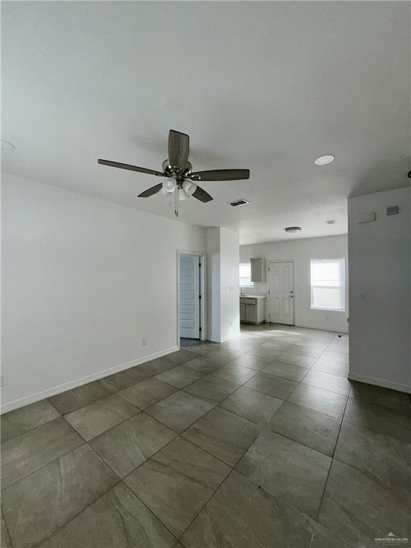 Photo 4 of 441 Acacia Avenue #2