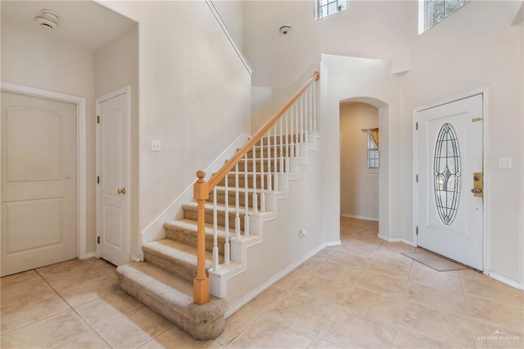 Photo 3 of 2803 Nicole Drive