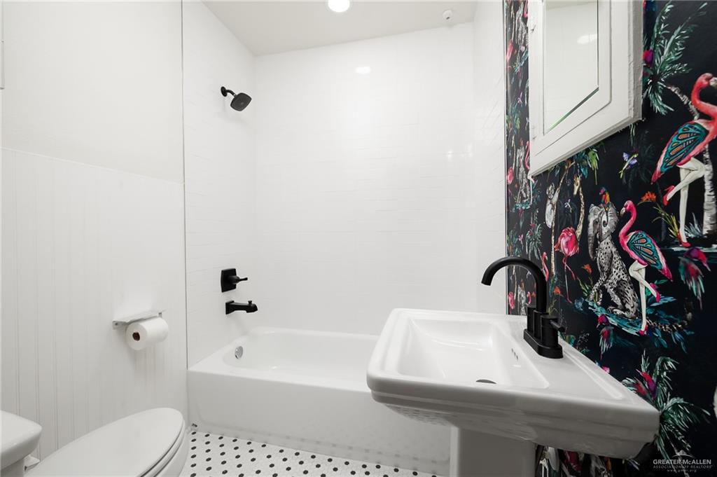 Photo 11 of 1315 Kendlewood Avenue