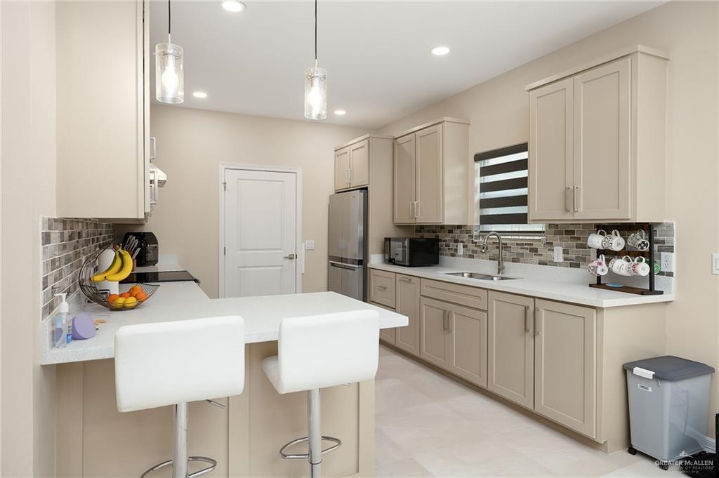 Photo 6 of 6000 Rayo Del Sol Street
